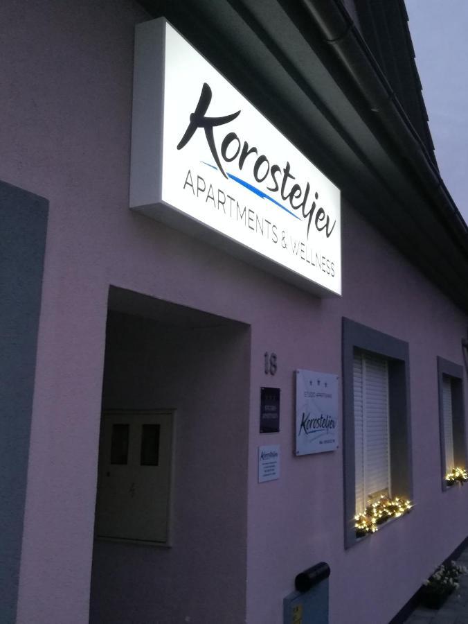 Studio Apartments Korosteljev โอซีเยก ภายนอก รูปภาพ
